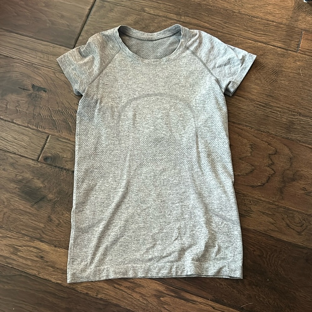 Lululemon swiftly tech